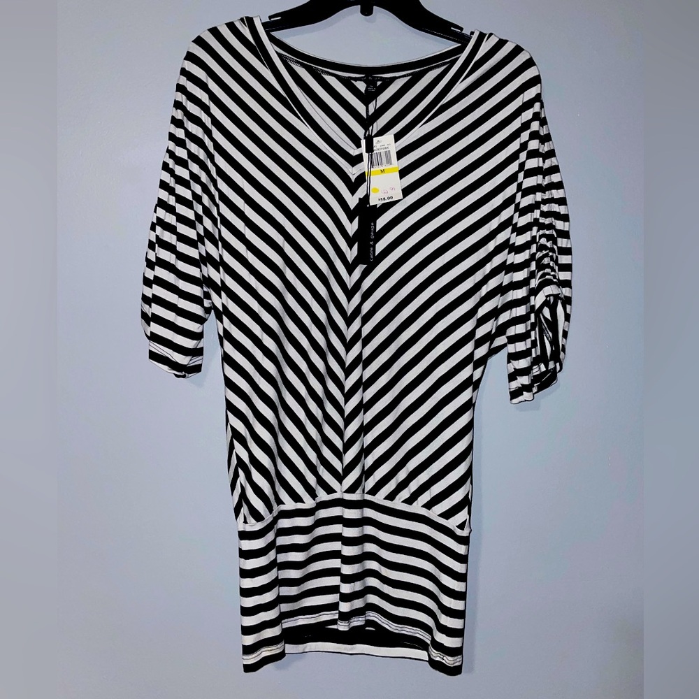 🦓NWT Cable & Gauge Black and White Striped Tunic Top